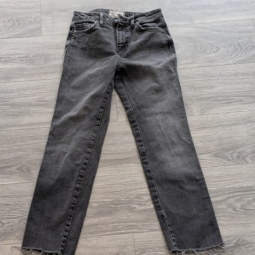 Free People High Rise Washed Black Straight Leg Jeans Women’s Size 25 Raw Frayed